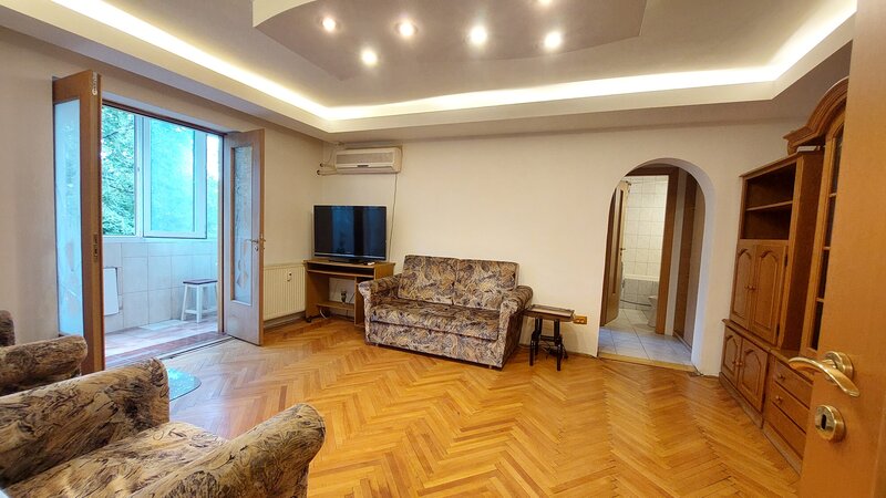 Titan, 10 minute mers metrou Titan, apropiere bd. Basarabia