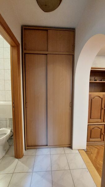 Titan, 10 minute mers metrou Titan, apropiere bd. Basarabia