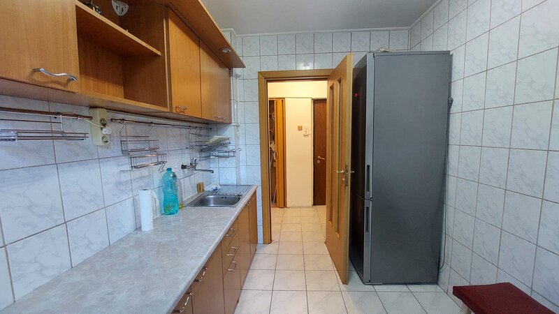 Titan, 10 minute mers metrou Titan, apropiere bd. Basarabia