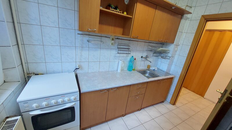 Titan, 10 minute mers metrou Titan, apropiere bd. Basarabia